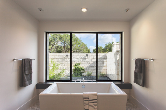 Verano II Residence - Modern - Badezimmer - Austin - von Cornerstone
