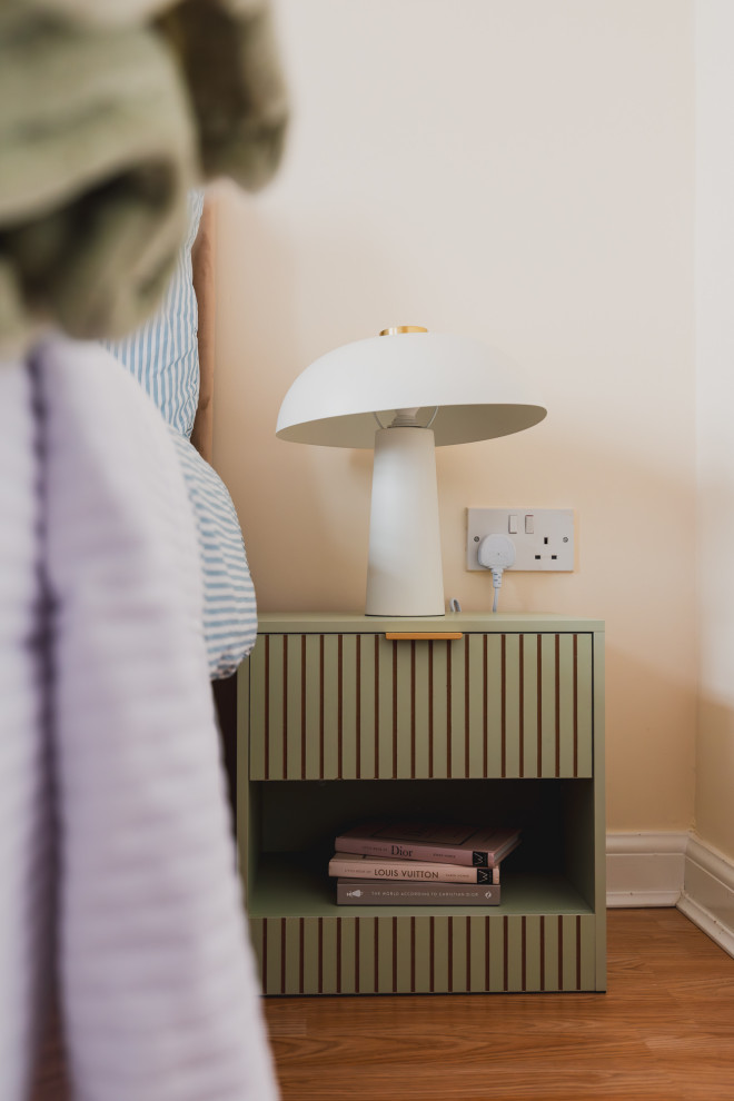 Chartwell close empty property, stage to sell