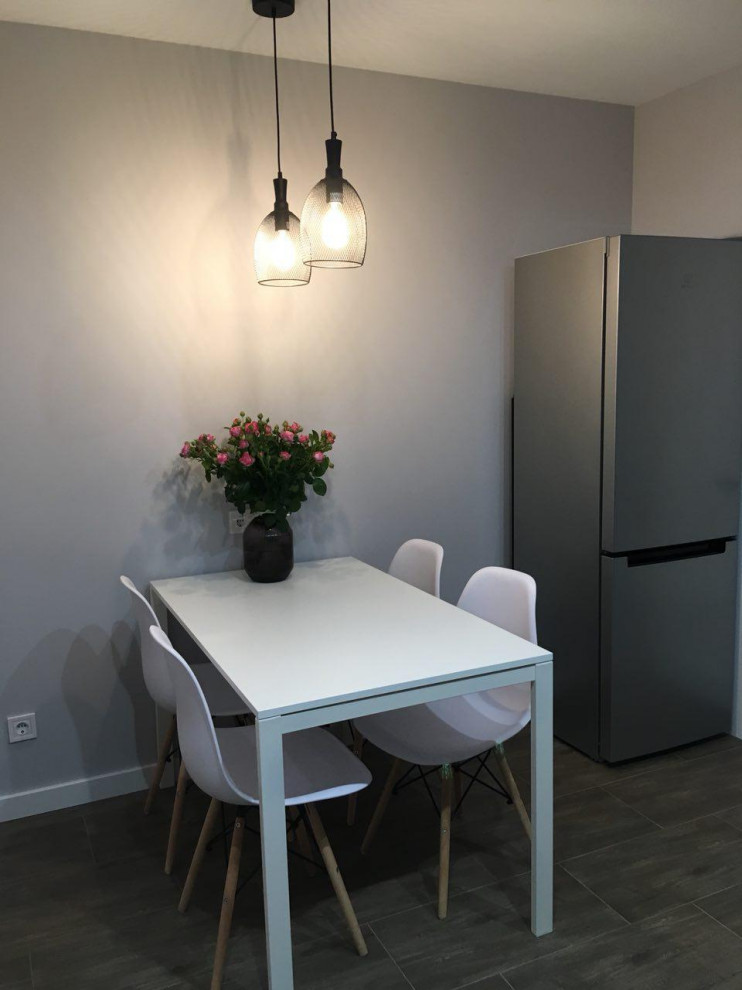 Зона с обеденным столом