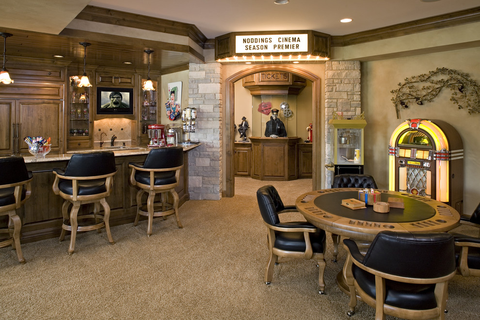 This is an example of a traditional home bar in Minneapolis.
