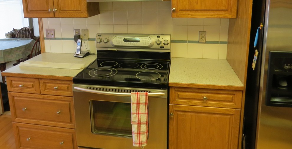Mountain style kitchen photo in Calgary