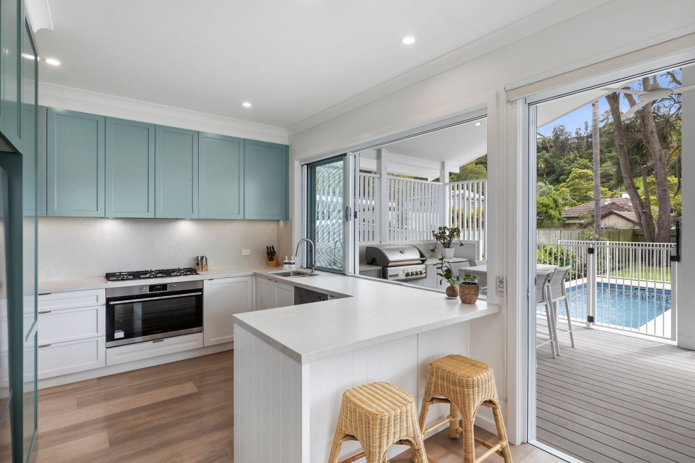 Design ideas for a beach style kitchen in Sydney.