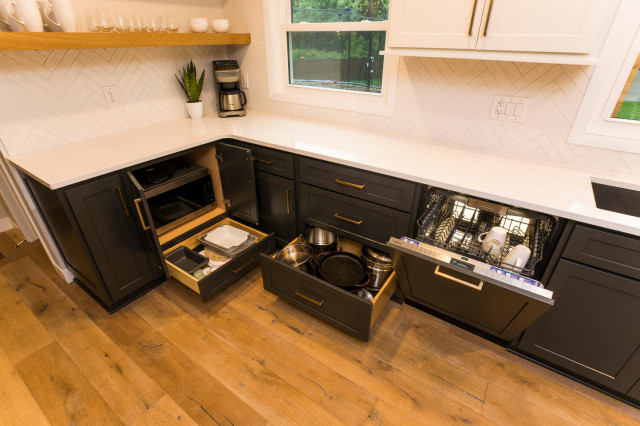 Modern Minimal Kitchen 