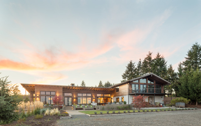 Newberg Hills Remodel contemporaneo-facciata