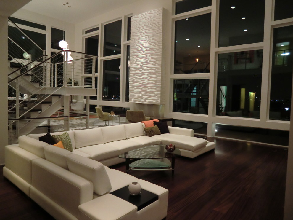 Photo of a modern living room in Portland.