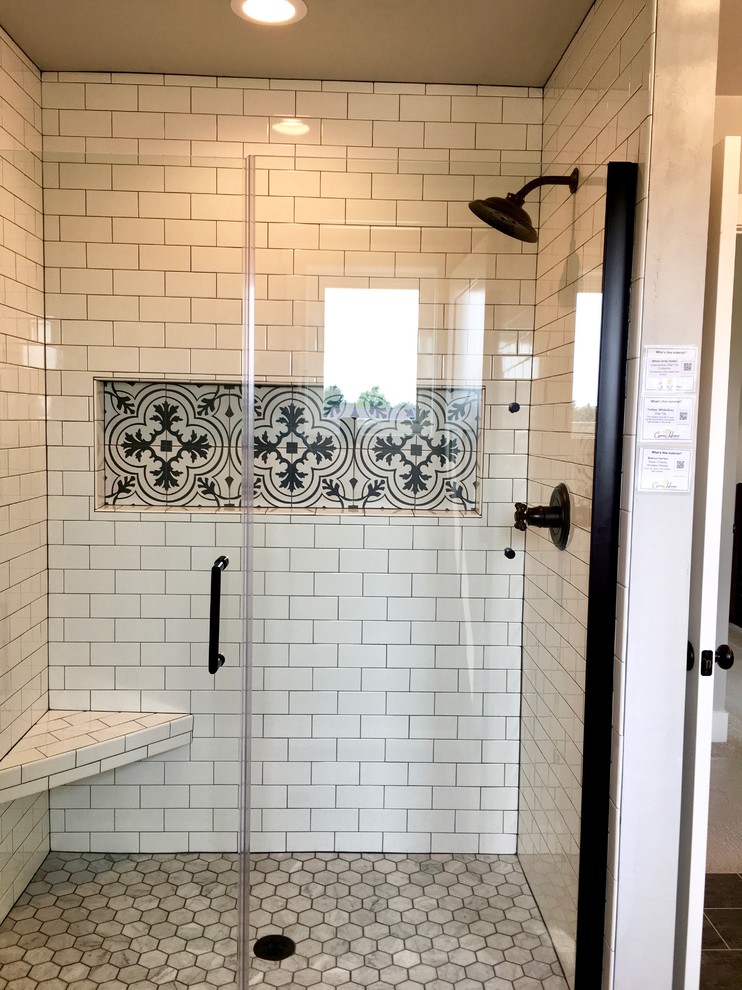 Inspiration for a mid-sized country master bathroom in Other with an alcove shower, grey walls, ceramic floors, black floor and a hinged shower door.