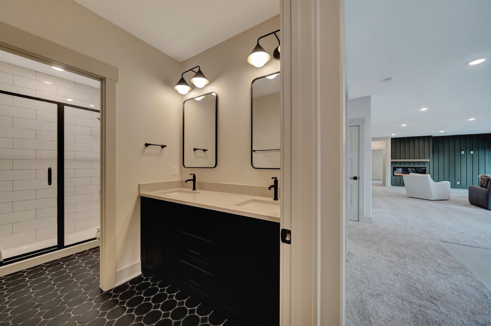 Example of a transitional bathroom design in Omaha