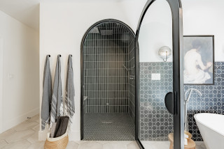 7 Stylish New Bathrooms With an Amazing Shower (7 photos)