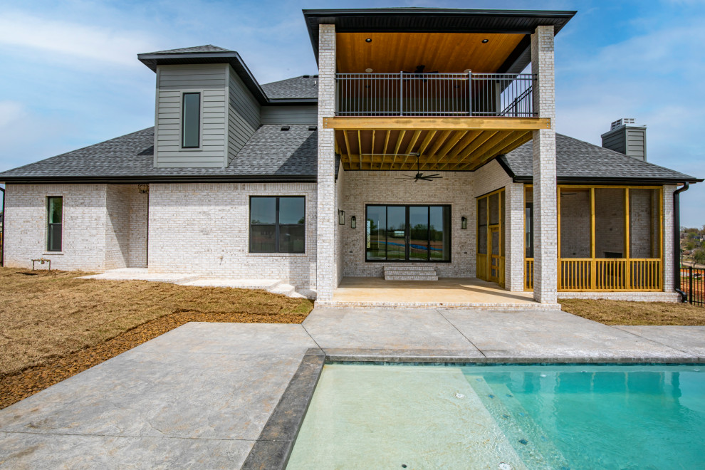 Home design - transitional home design idea