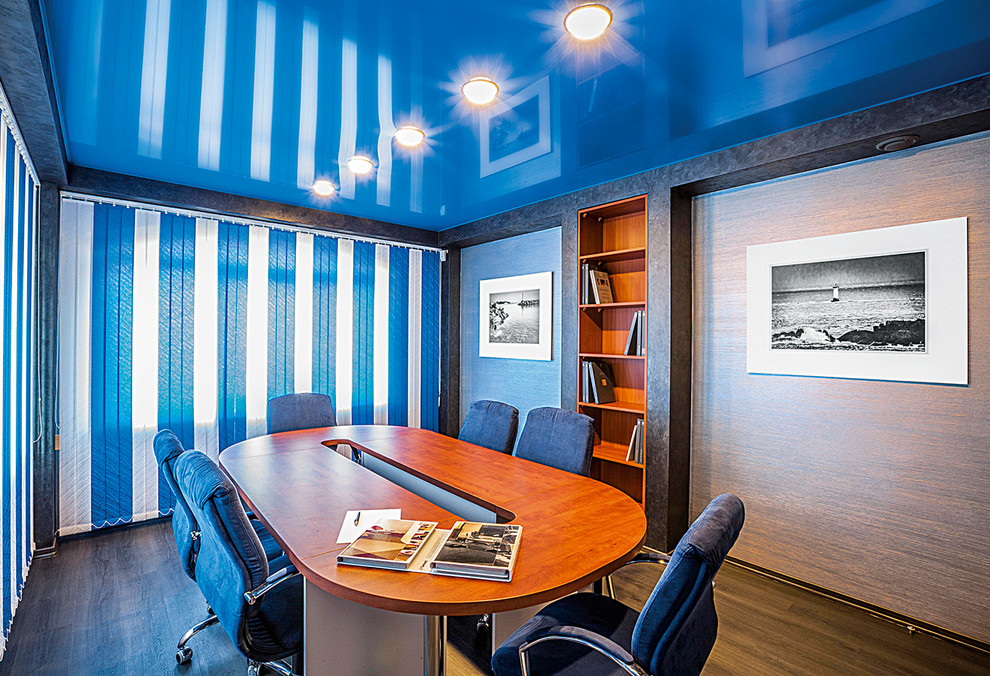 ОФИС в КАЛИНИНГРАДЕ. Дизайнер Максим Панков