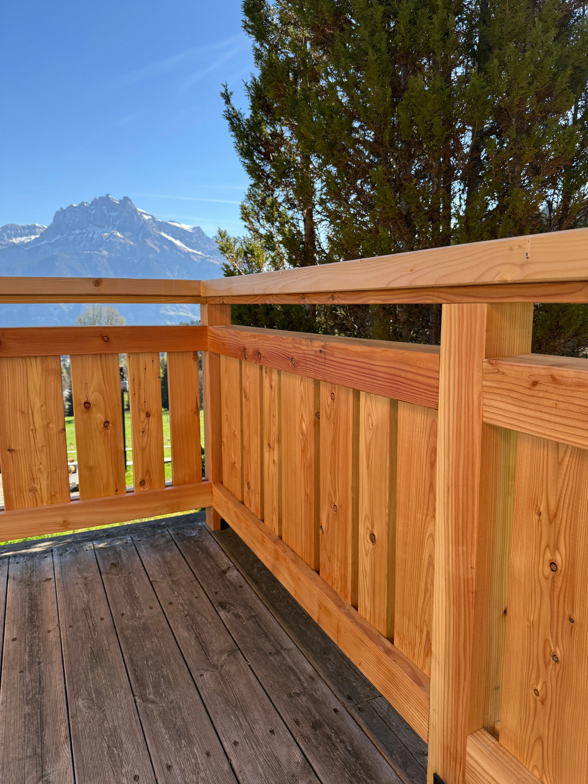 TERRASSE ET BALCON EN MELEZE D'AUTRICHE