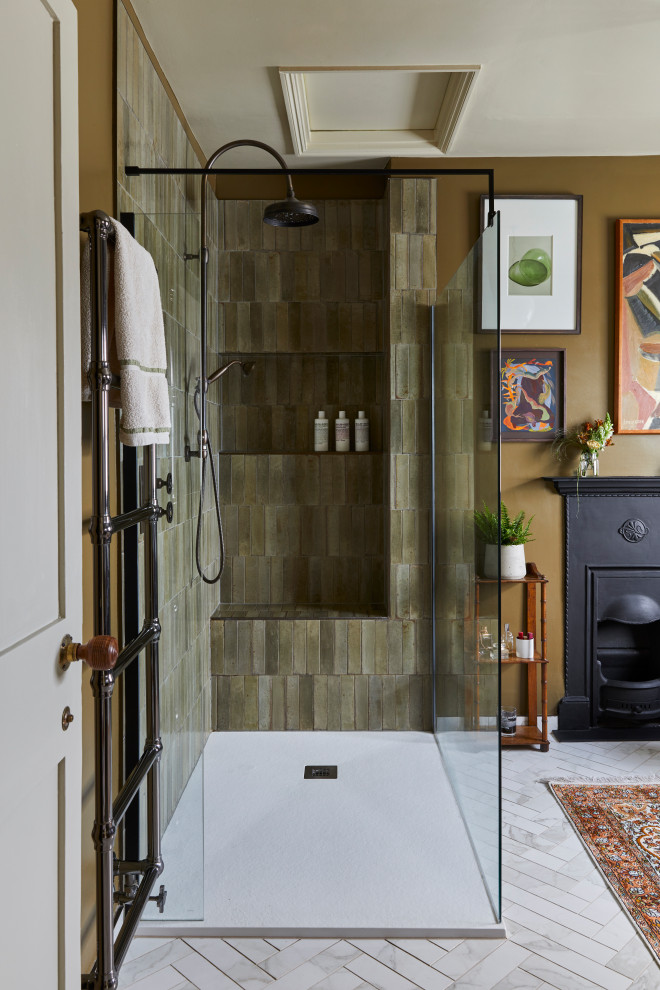 Example of a classic bathroom design in London