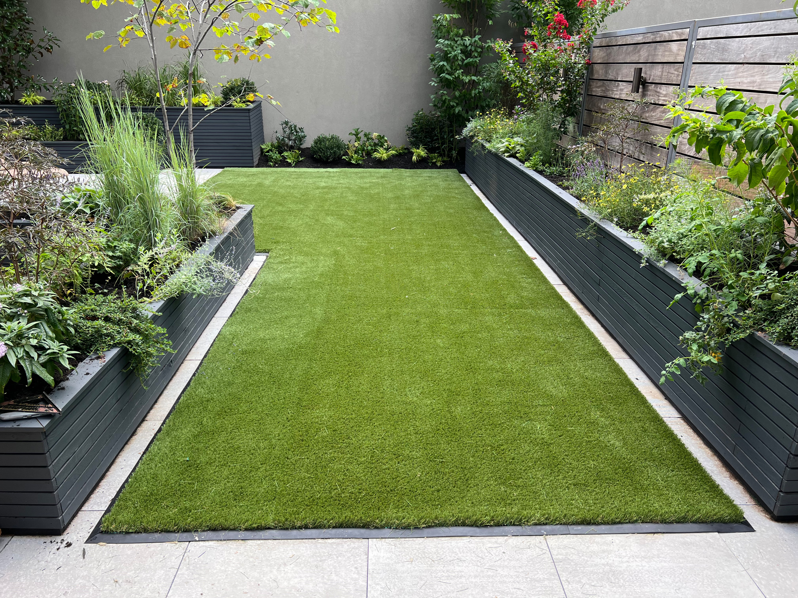 Williamsburg Terrace Garden