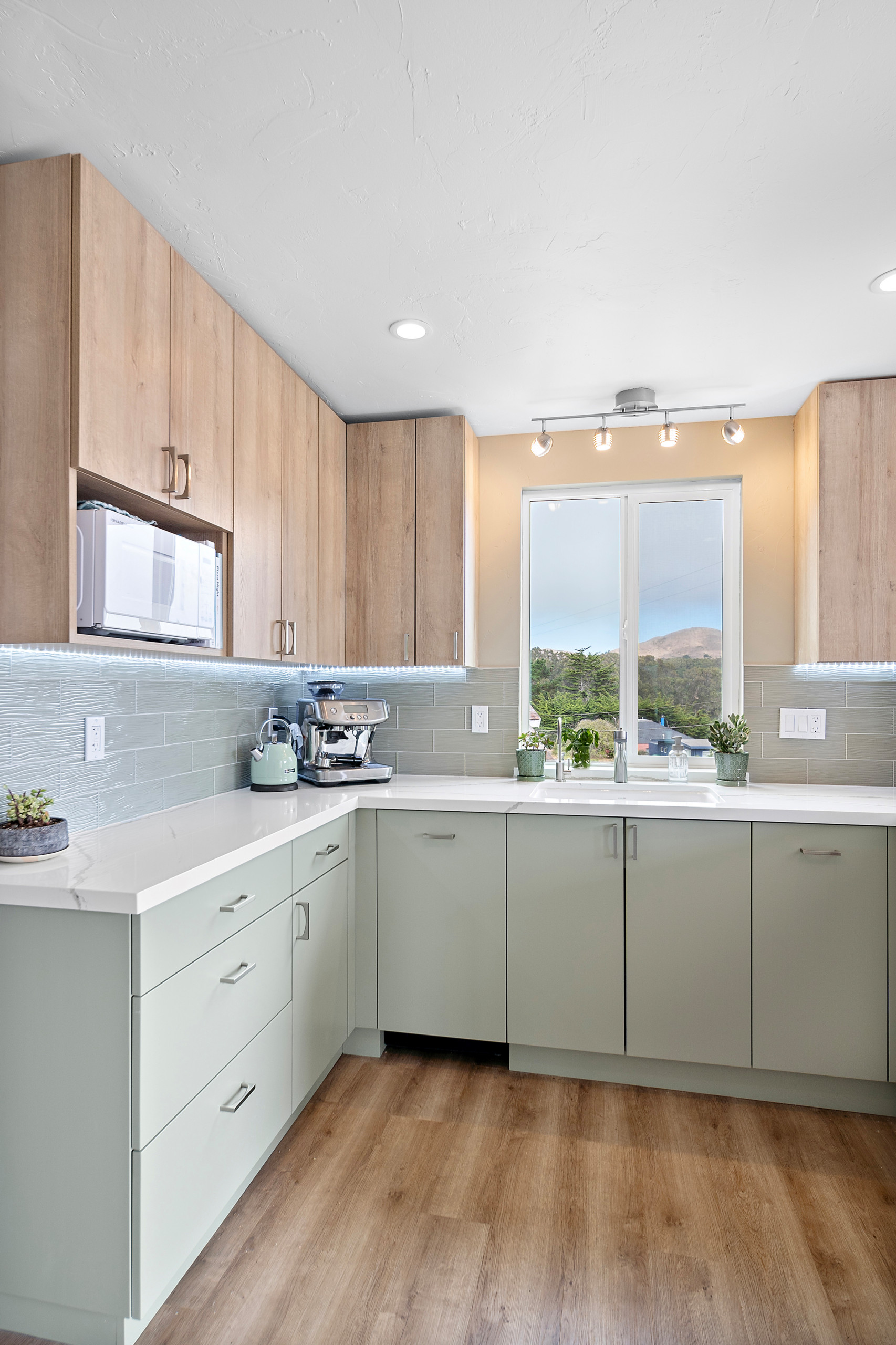 Bodega | Lovely Transitional Kitchen Remodel