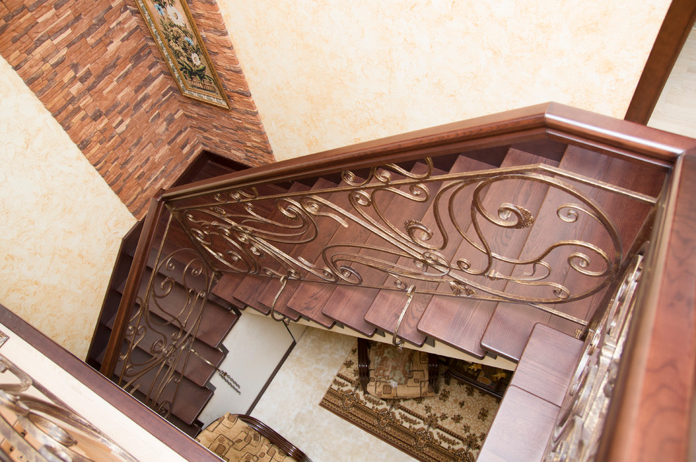 Лестница на бетонном оснавании