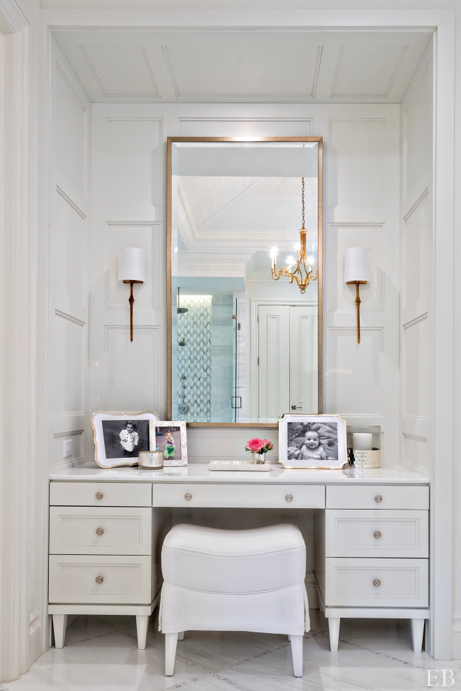 Example of a transitional bathroom design in Miami
