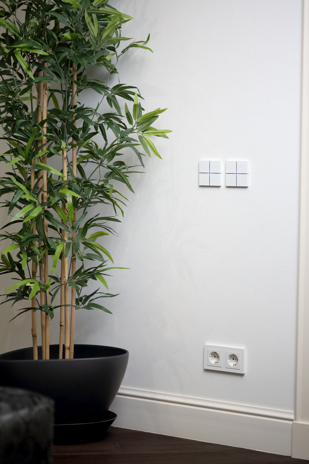 Сенсорные выключатели Basalte Sentido