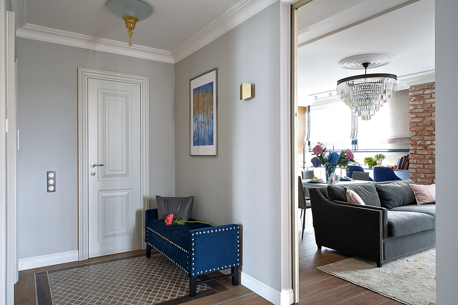 Интерьер с елочкой