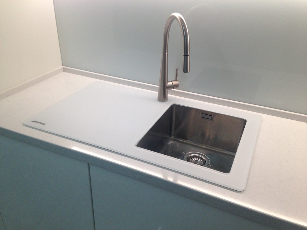 Москва. Ленинский пр-т  д.111. Квартира - студия.