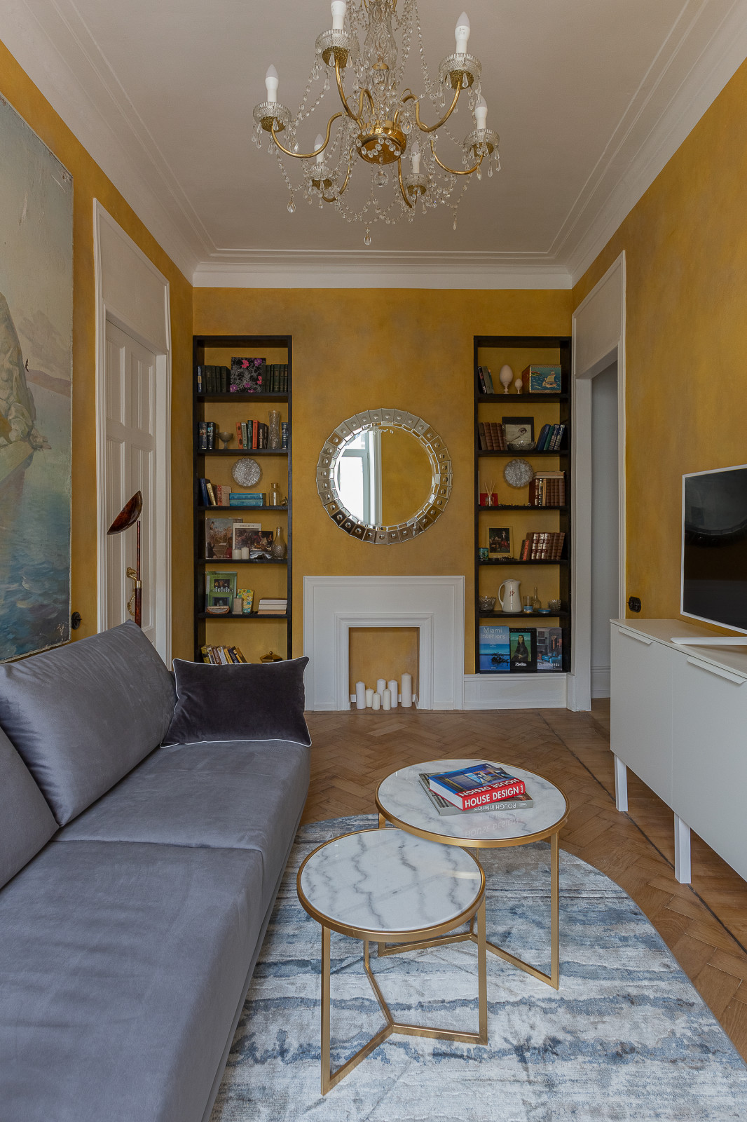 Квартира в бывшем доходном доме 1913-го