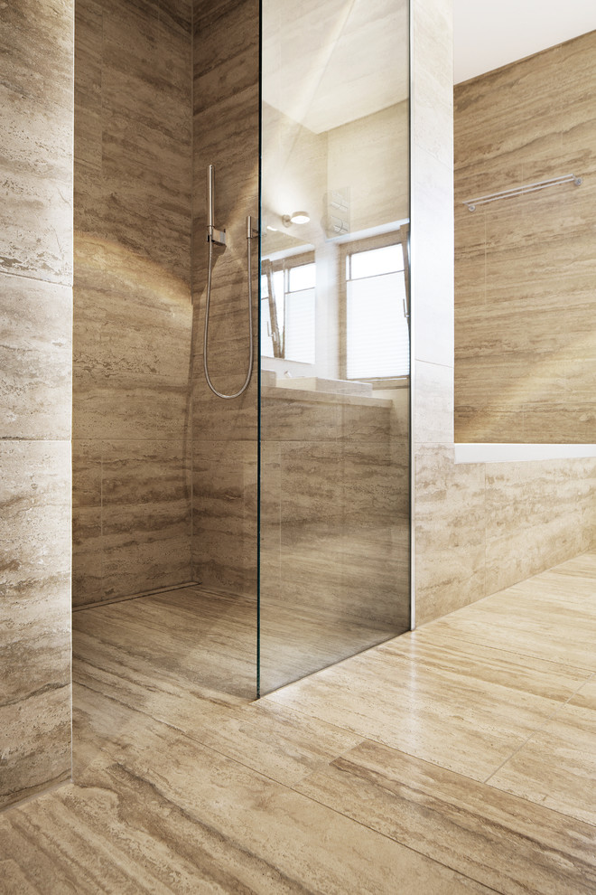 Modernes Badezimmer in München