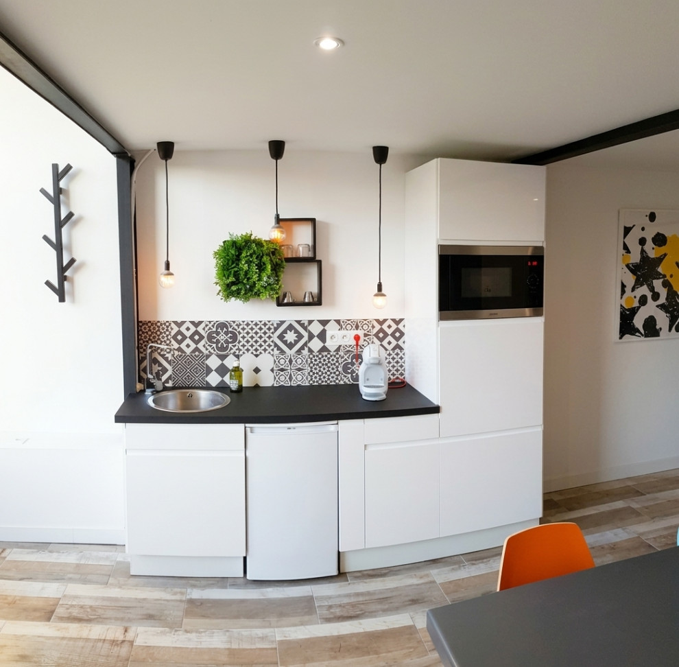 Transformation d’un garage de 65 m² en bureaux esprit loft