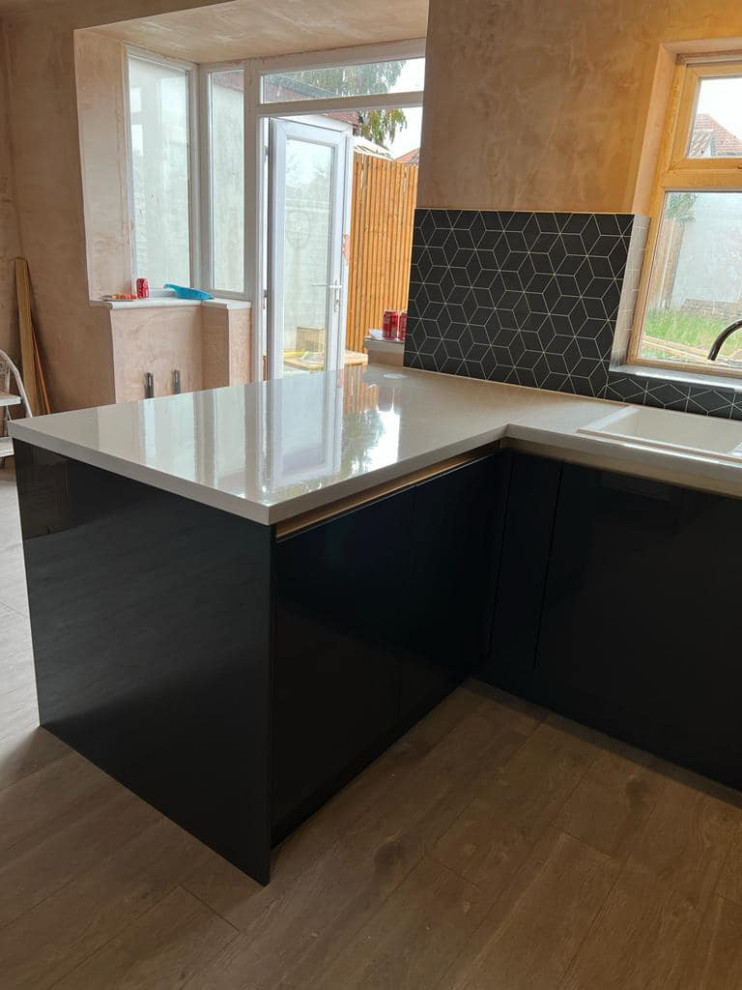 Leicester anthracite grey glossy