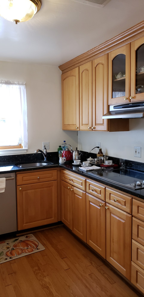 McLean Kitchen Renovation:BEFORE