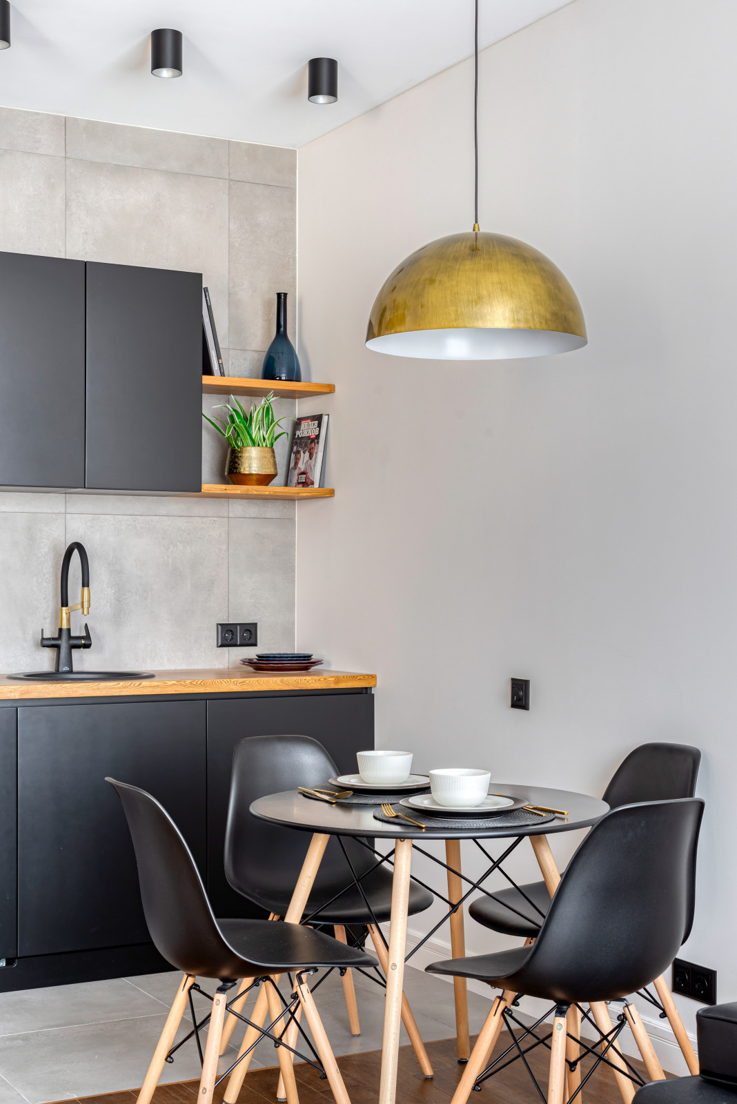 Студия в стиле лофт для холостяка: зона кухни