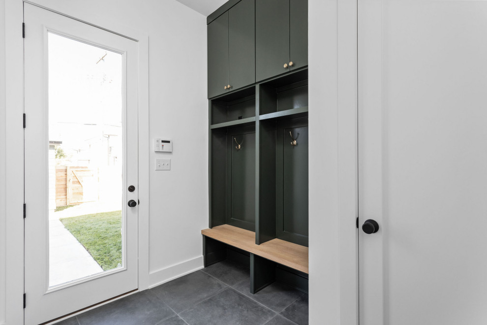 Example of a mid-sized transitional entryway design in Indianapolis
