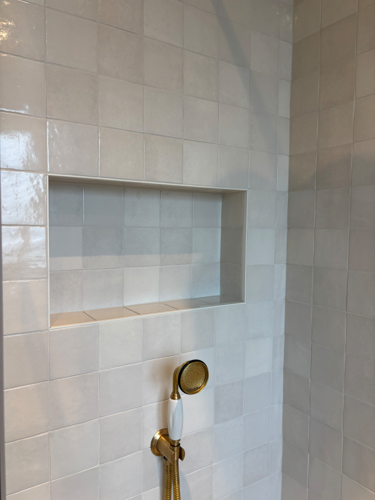 N2 Family Bathroom