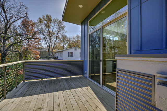 Deck midcentury-terrace