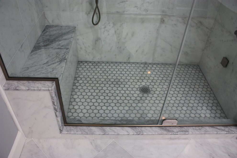 Example of a transitional home design design in Boston