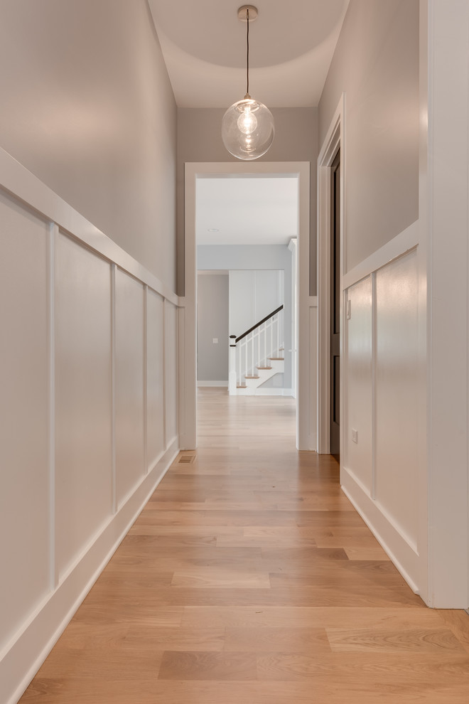 Design ideas for a transitional hallway in Chicago.