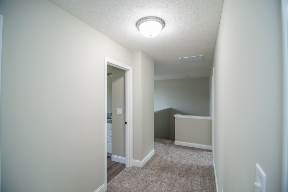 New 2 story home in Morrow