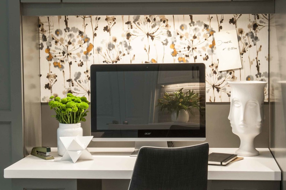 Inspiration for a transitional kitchen remodel in Toronto