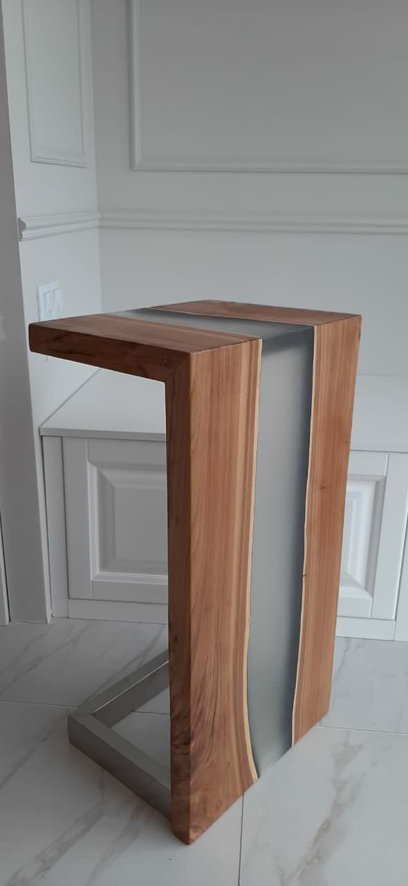 Мебель из слэбов и эпоксидной смолы.