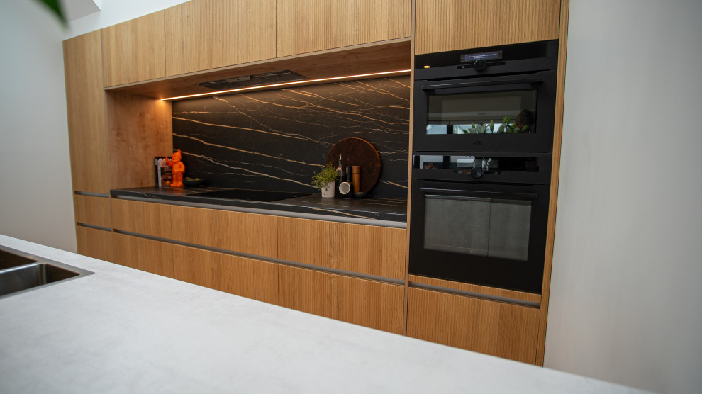 Oak and Drama Kitchen Renovation