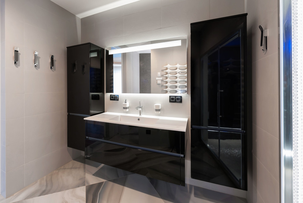 Large contemporary 3/4 bathroom in Moscow with flat-panel cabinets, black cabinets, an alcove shower, white tile, mosaic tile, white walls, porcelain floors, an integrated sink, grey floor, a sliding shower screen and white benchtops.