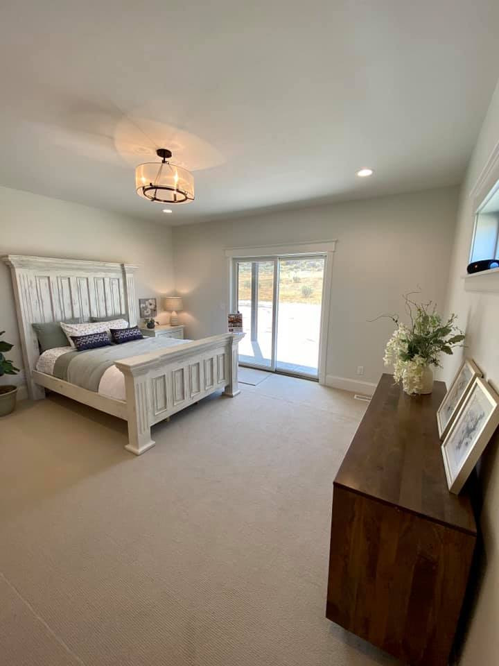 Home design - transitional home design idea