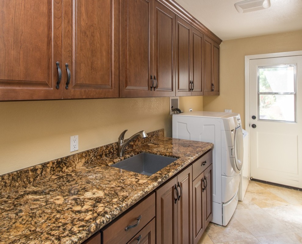 Traditional Laundry/MiniBar in Poway, California Traditional
