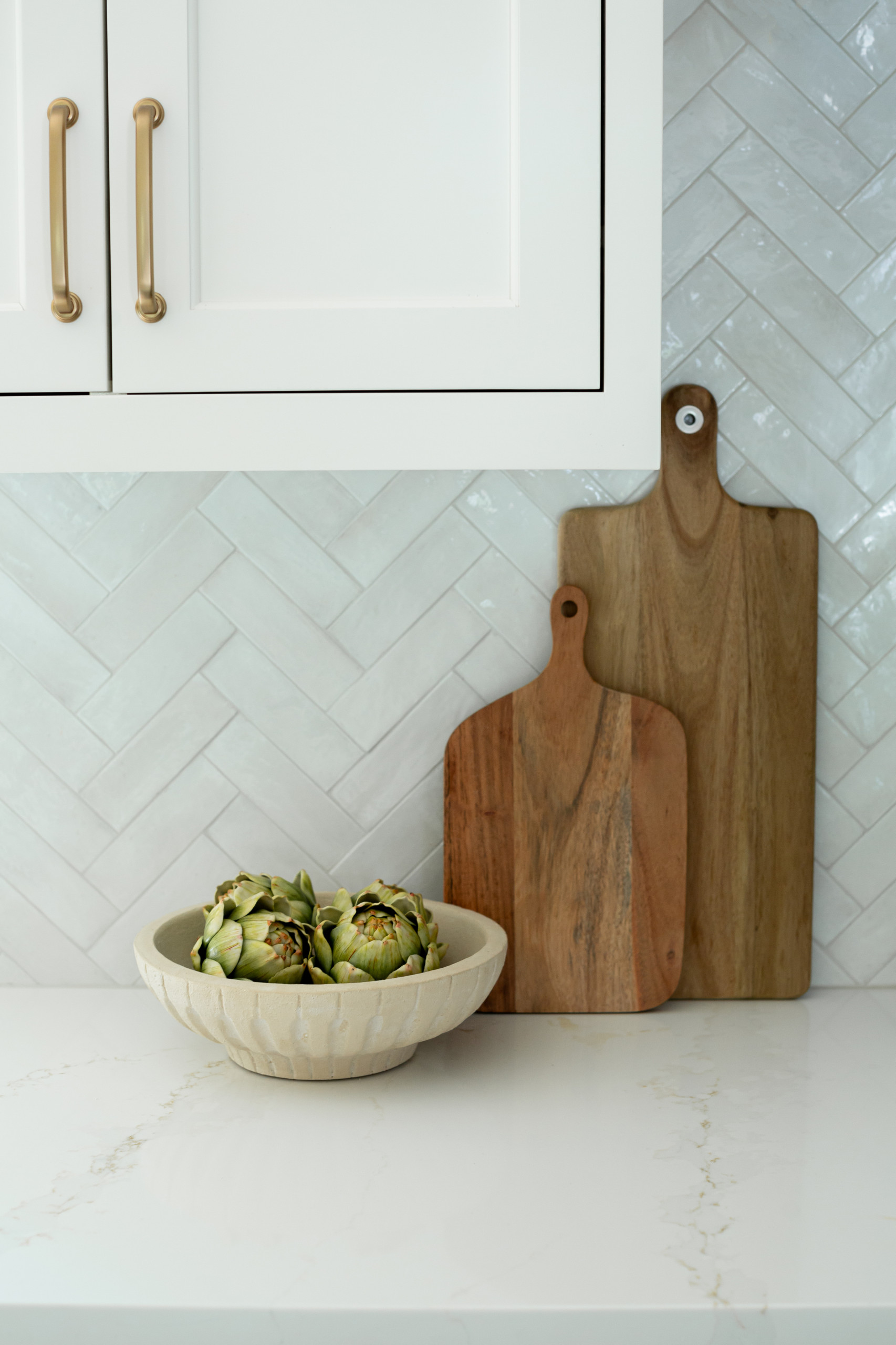 PEACHTREE CORNERS - White kitchen with Green island