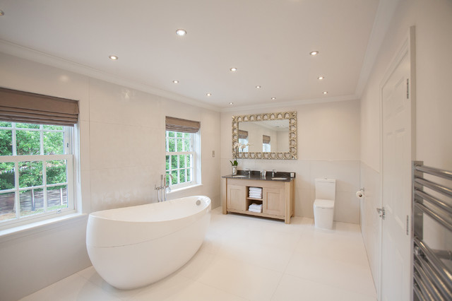 New build house Sunningdale, Berkshire contemporary-bathroom