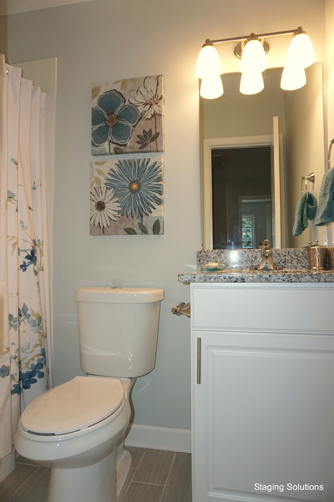 This is an example of an eclectic bathroom in Raleigh.
