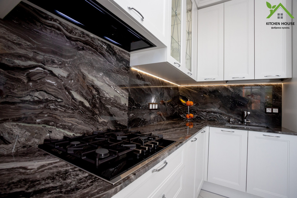 Кухня на заказ - фасады Эмаль краска + Витражи