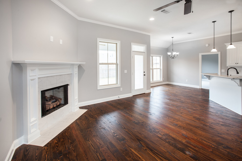 Inspiration for a transitional home design remodel in Jackson
