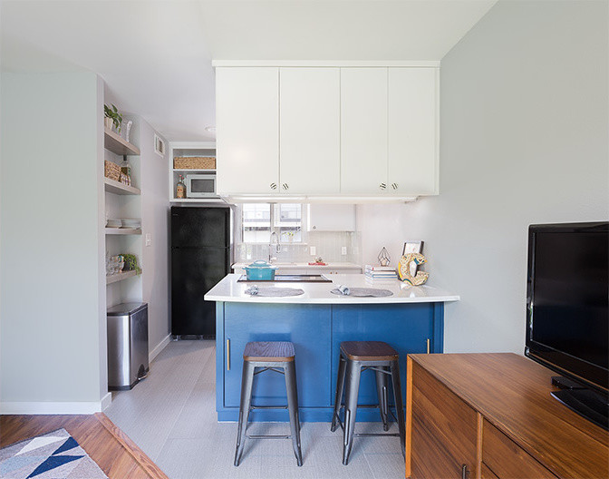 Inspiration for a transitional home design remodel in Austin