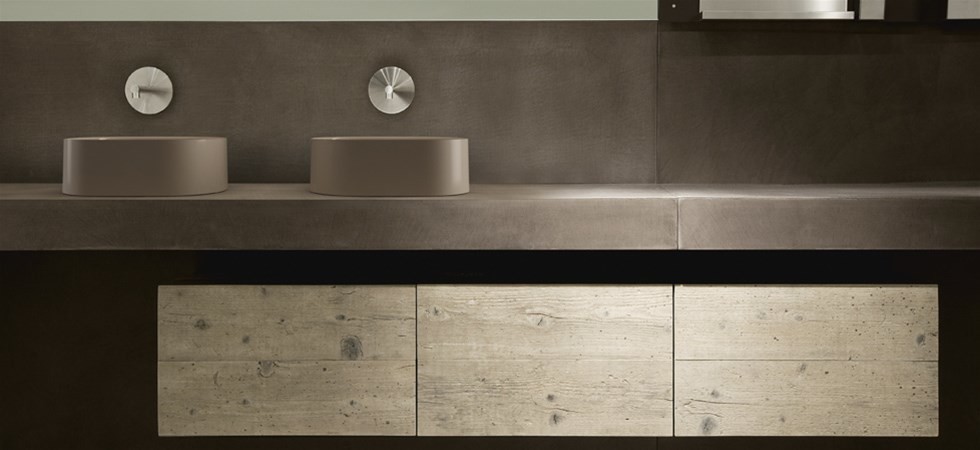 This is an example of a contemporary bathroom in Singapore.