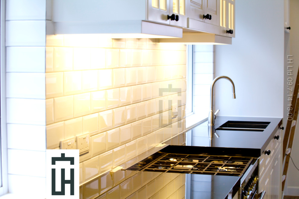 Kitchen Tile Wall