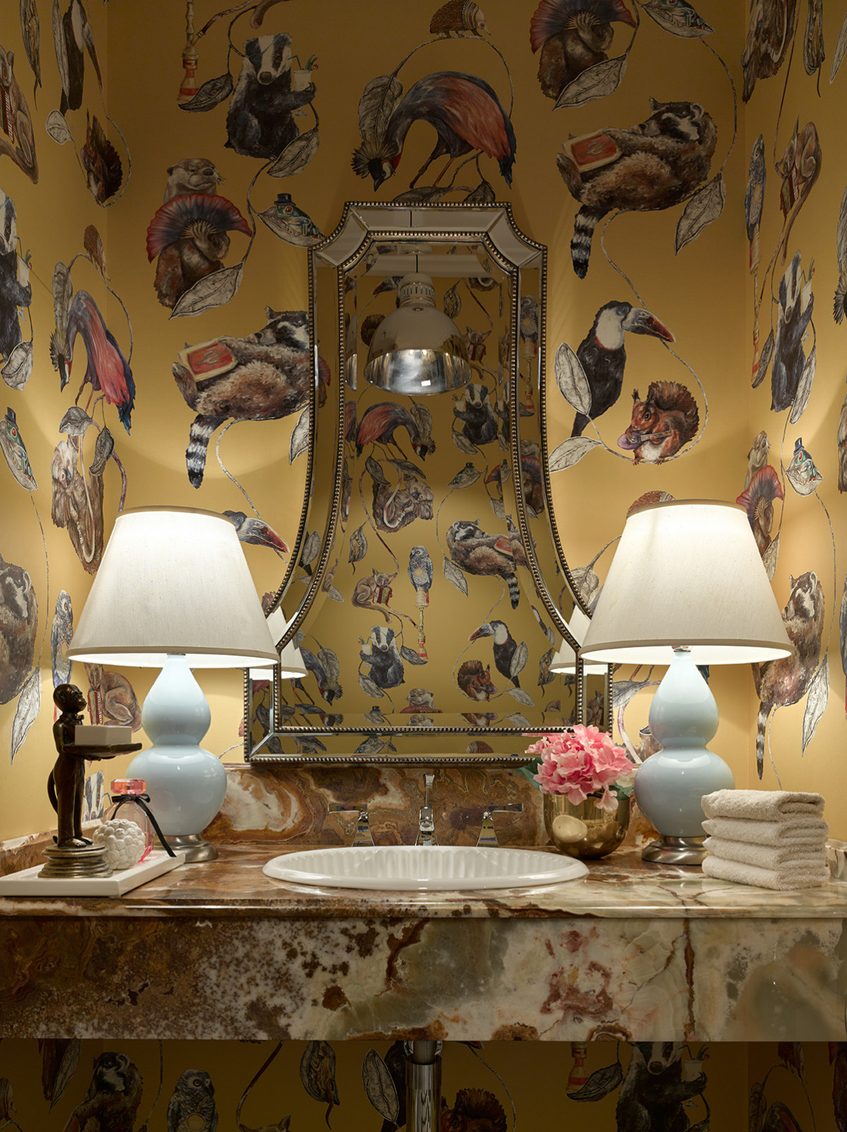 Цветной интерьер квартиры на Ломоносовском